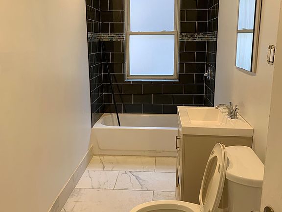 3rd image of 4617 N Lawndale Ave APT 3N