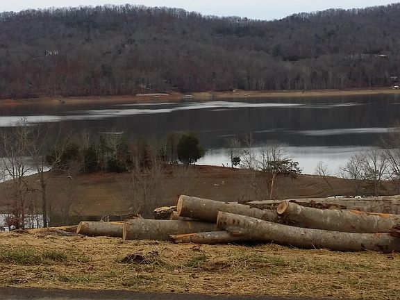 5th image of 82 Hickory Pointe Ln Lot 82