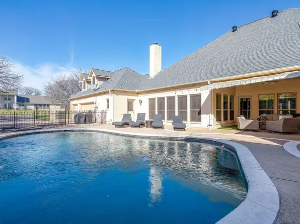908 Summertree Ln, Southlake, TX 76092