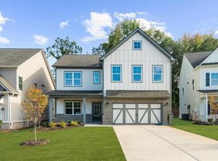 5559 Overview Dr, Flowery Branch, GA 30542