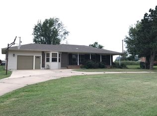 422 E London Dr, Apache, OK 73006