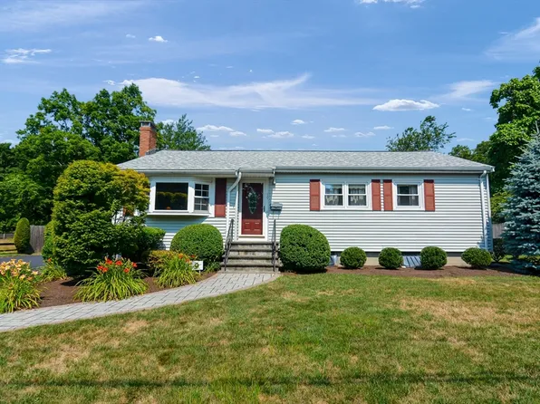 79 Donahue Way, Stoughton, MA 02072