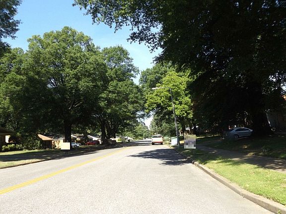 5th image of 4653 Chuck Ave