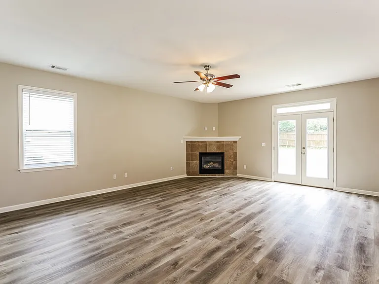 5485 Fieldfreen Dr — Photo 5