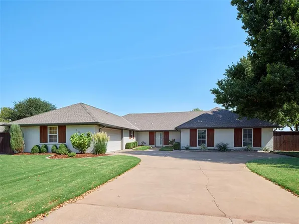 13124 Saint Andrews Dr, Oklahoma City, OK 73120