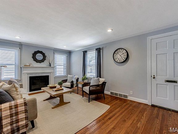 4th image of 8901 Moritz Ave