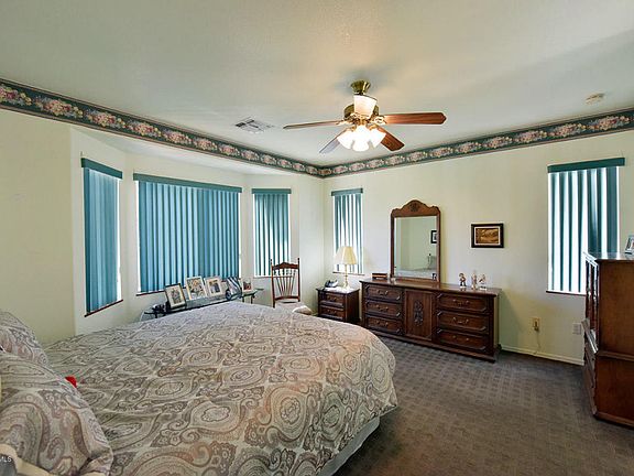 4th image of 7953 W Greensleeves Way