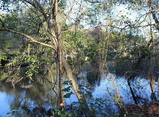 50 Pinetree Rd, Midway, GA 31320