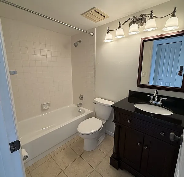 437 Wexford Cir #79 — Photo 6