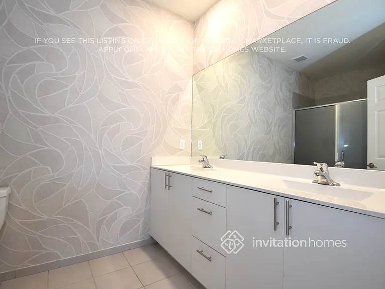 3422 W 106th Ter — Photo 13