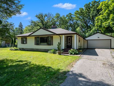 3923 Grand Prairie Rd, Kalamazoo, MI, 49006