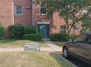 1382 Cunat Ct APT 2A, Lake In The Hills, IL 60156