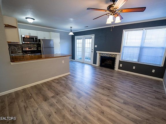 4th image of 1315 Mountain Meadows Way #8