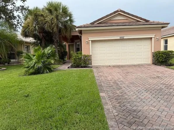 9997 SW Stonegate Dr, Port Saint Lucie, FL 34987