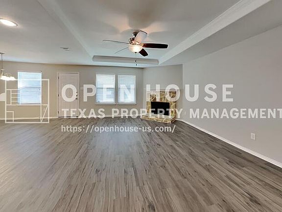 3rd image of 1256 Boxwood Ln