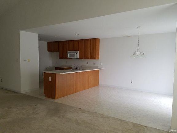 3rd image of 9418 Green Park Valley Dr