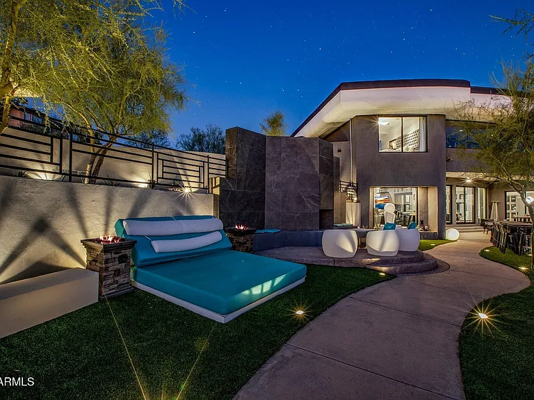 3282 E Palo Verde Dr — Photo 117