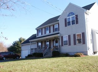 36 Grandview Dr, North Attleboro, MA 02760