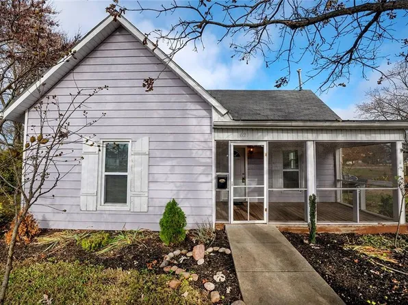 621 Main St, Belton, MO 64012