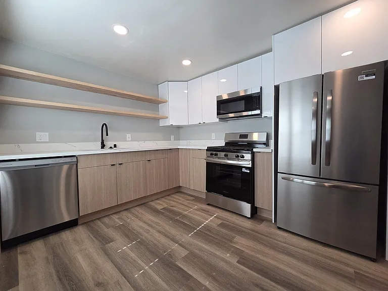 1411 Mohawk St #1411 — Photo 5