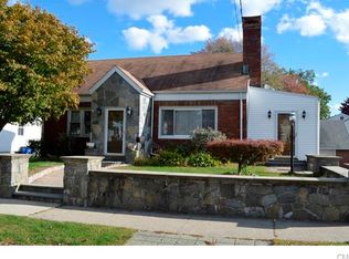 715 Thorme St, Bridgeport, CT 06606