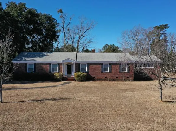 202 Richland Ave, St Matthews, SC 29135