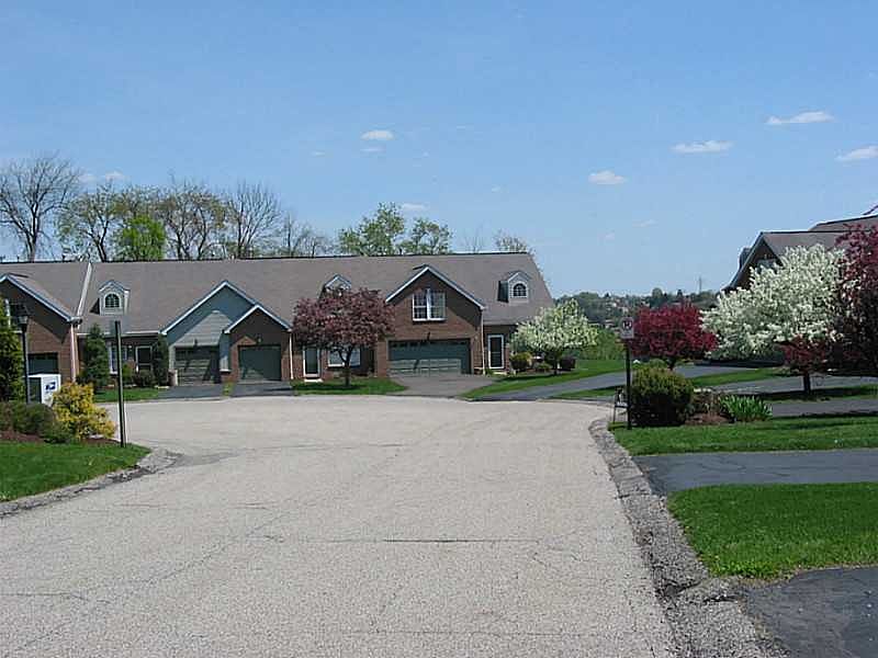 2nd image of 4021 Belmont Ln