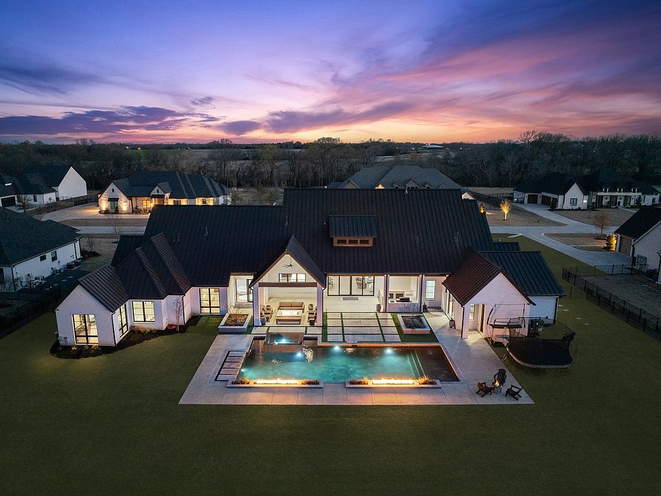1st image of 2052 Honey Ln