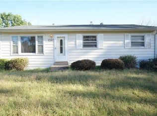 1387 Fairmeadows Ln, Saint Louis, MO