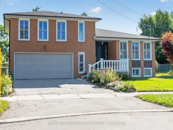 9 Urban Ct, Toronto, ON M9W 5V7