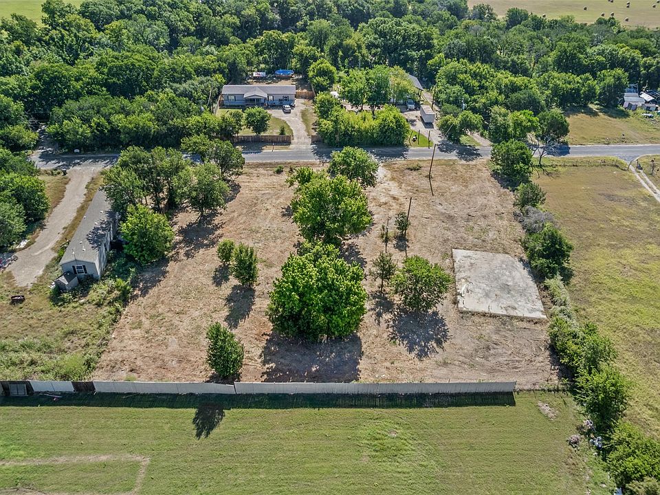 1st image of 150 River Rd