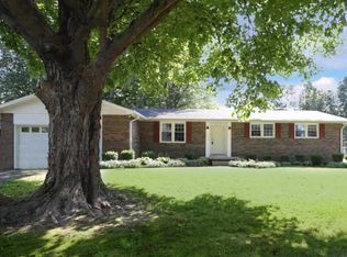 2610 Kiwanis Dr, Bowling Green, KY 42104