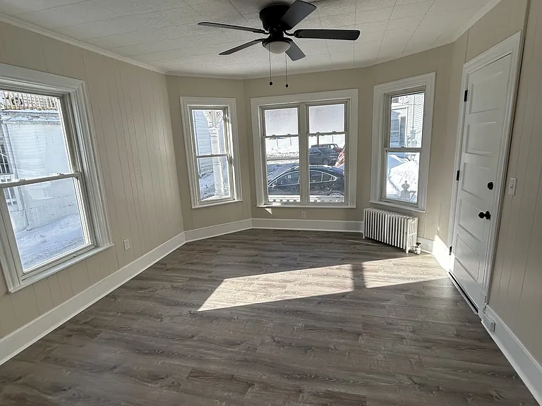 148 Hamilton St #1 — Photo 4
