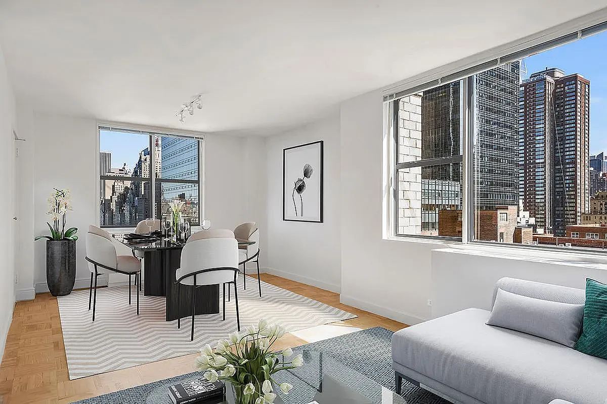 45 West 60th Street — Photo 2