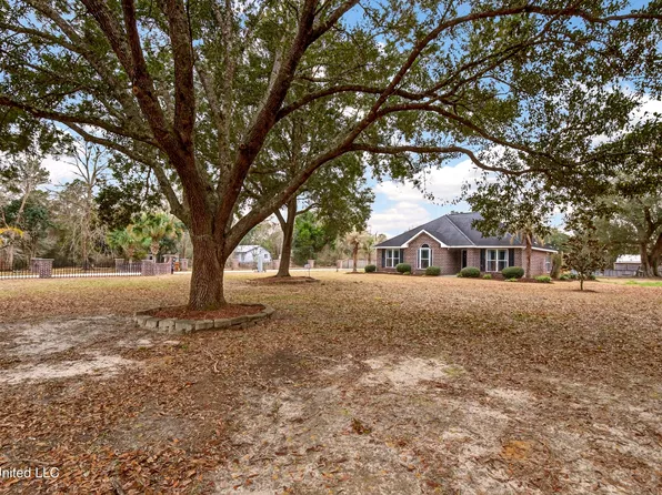 14171 Jim Byrd Rd, Biloxi, MS 39532