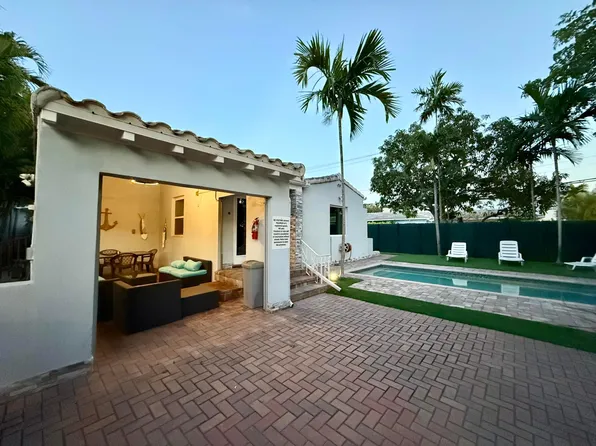 700 NE 17th Way, Fort Lauderdale, FL 33304