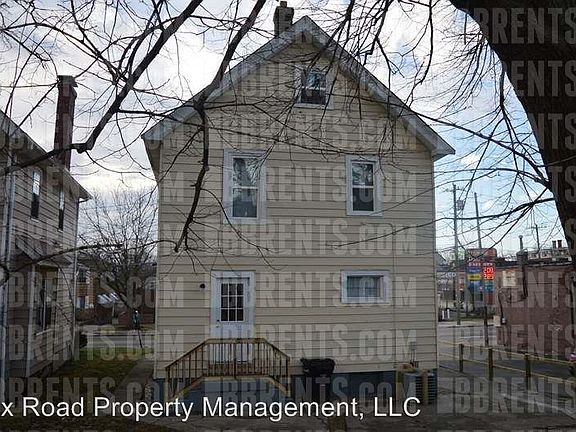 2nd image of 3304 Montana Ave