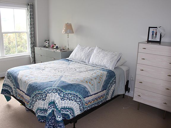 Master bedroom with queen bed and two large dressers. Plenty of room!