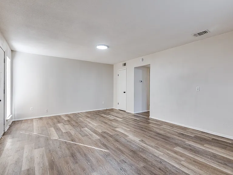 1833 Pelican Dr N — Photo 6
