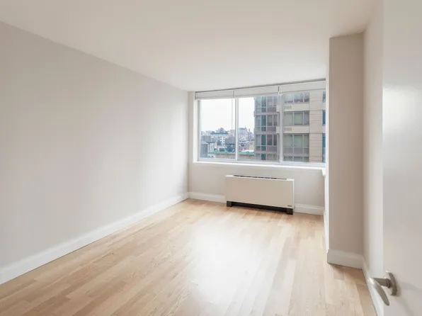 776 Sixth Avenue 24F image 2 of 37