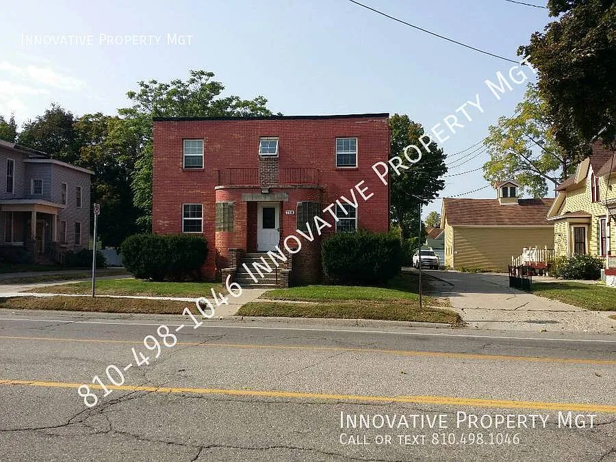 712 S Grand Traverse St APT 1 photo 1