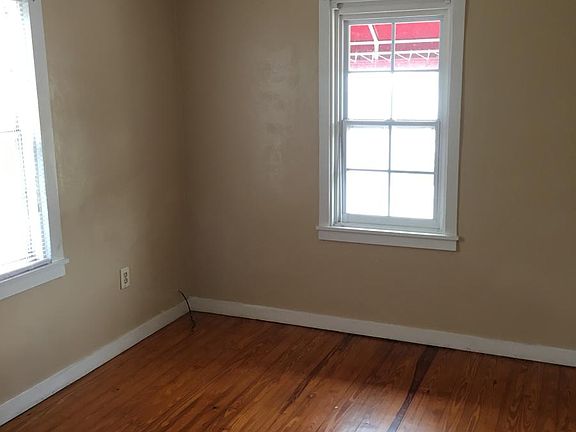 4th image of 322 E Gottsche Ave APT A