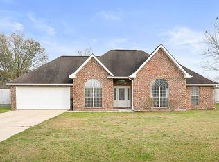4 Pawnee Ln, Picayune, MS 39466