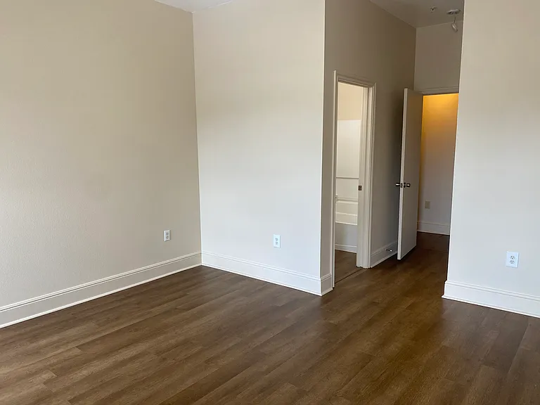 2301 Midwestern Pkwy #214 — Photo 13
