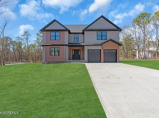 712 E Dunedin St, Toms River, NJ 08753