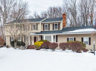 34 Bagburn Rd, Monroe, CT 06468