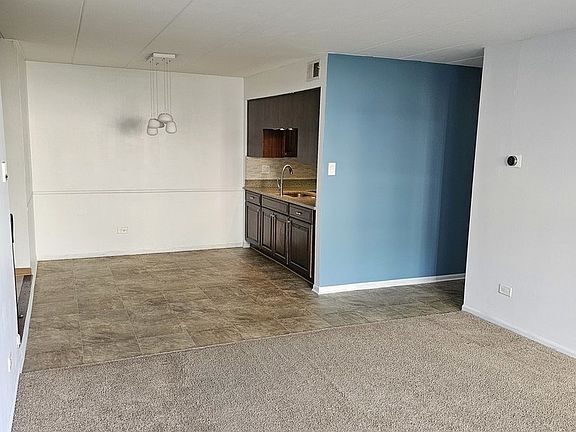 5th image of 13316 W Circle Drive Pkwy APT 702