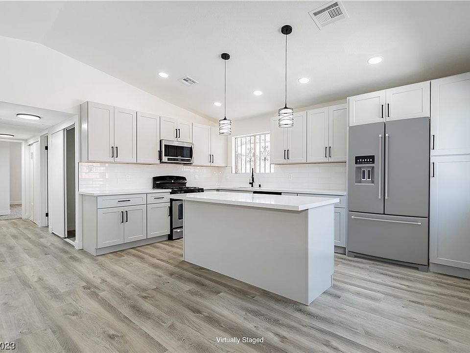 1st image of 621 N Christy Ln