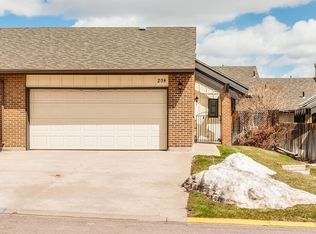 208 Cascade Ave, Cheyenne, WY 82009