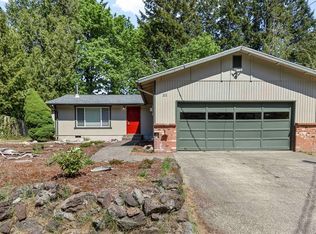21 NE Lorna Lee Way, Belfair, WA 98528